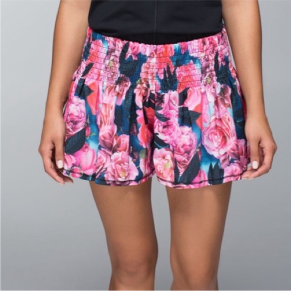 Lululemon Hot Hitter Skort Skirt Secret Garden Black - Picture 2 of 16